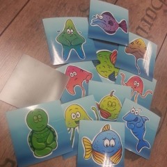 Small magnetic stickers